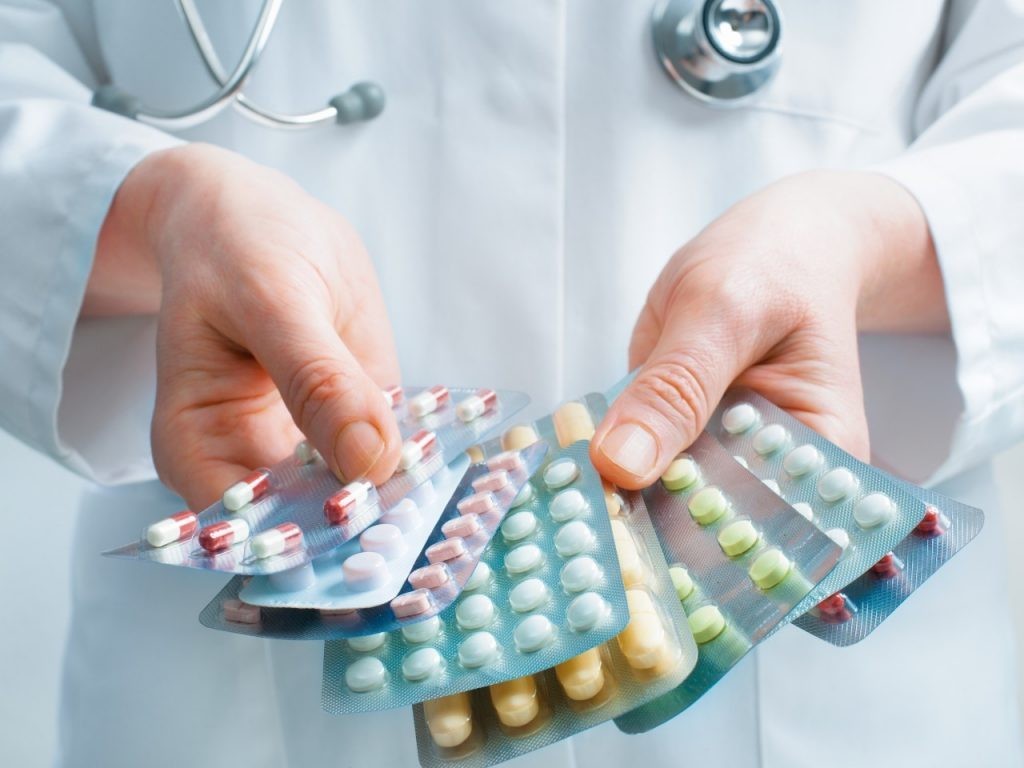 7 biện pháp hành động để ngăn chặn vi khuẩn kháng thuốc