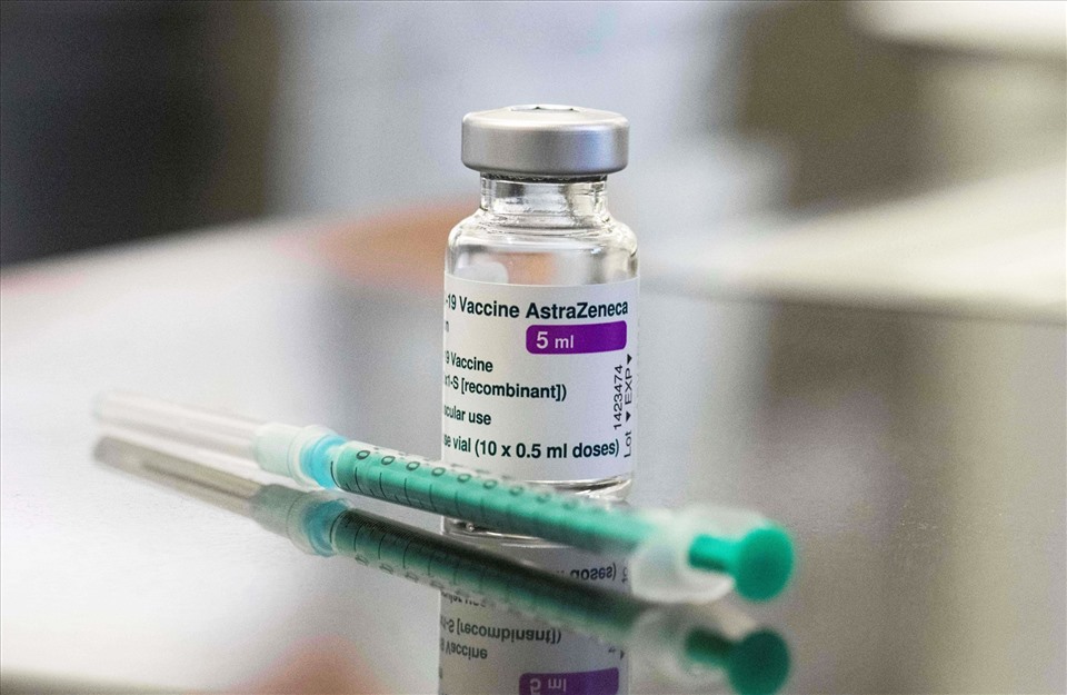 WHO: 'Lúc này lợi ích vắc xin AstraZeneca nhiều hơn rủi ro, nên tiếp tục tiêm' 