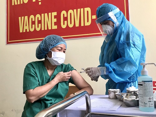 Tiêm chủng Covid-19 tại Việt Nam được triển khai ở cấp độ an toàn cao nhất