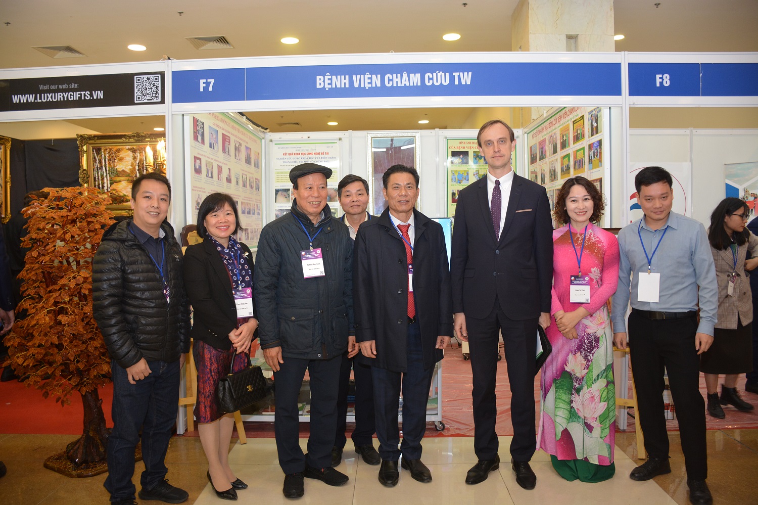 Bệnh viện Châm cứu Trung ương tham gia triển lãm xúc tiến thương mại Việt – Nga năm 2022