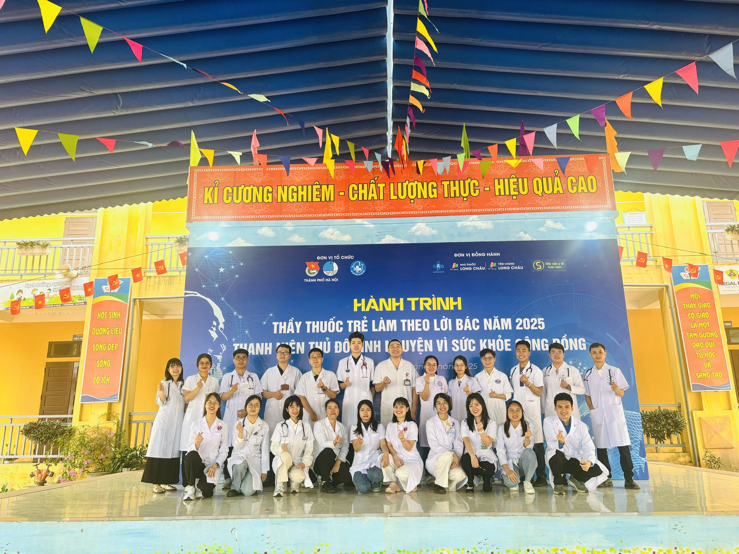 Bác sĩ trẻ Bệnh viện Châm cứu Trung ương – xung kích, vươn mình trong kỷ nguyên số