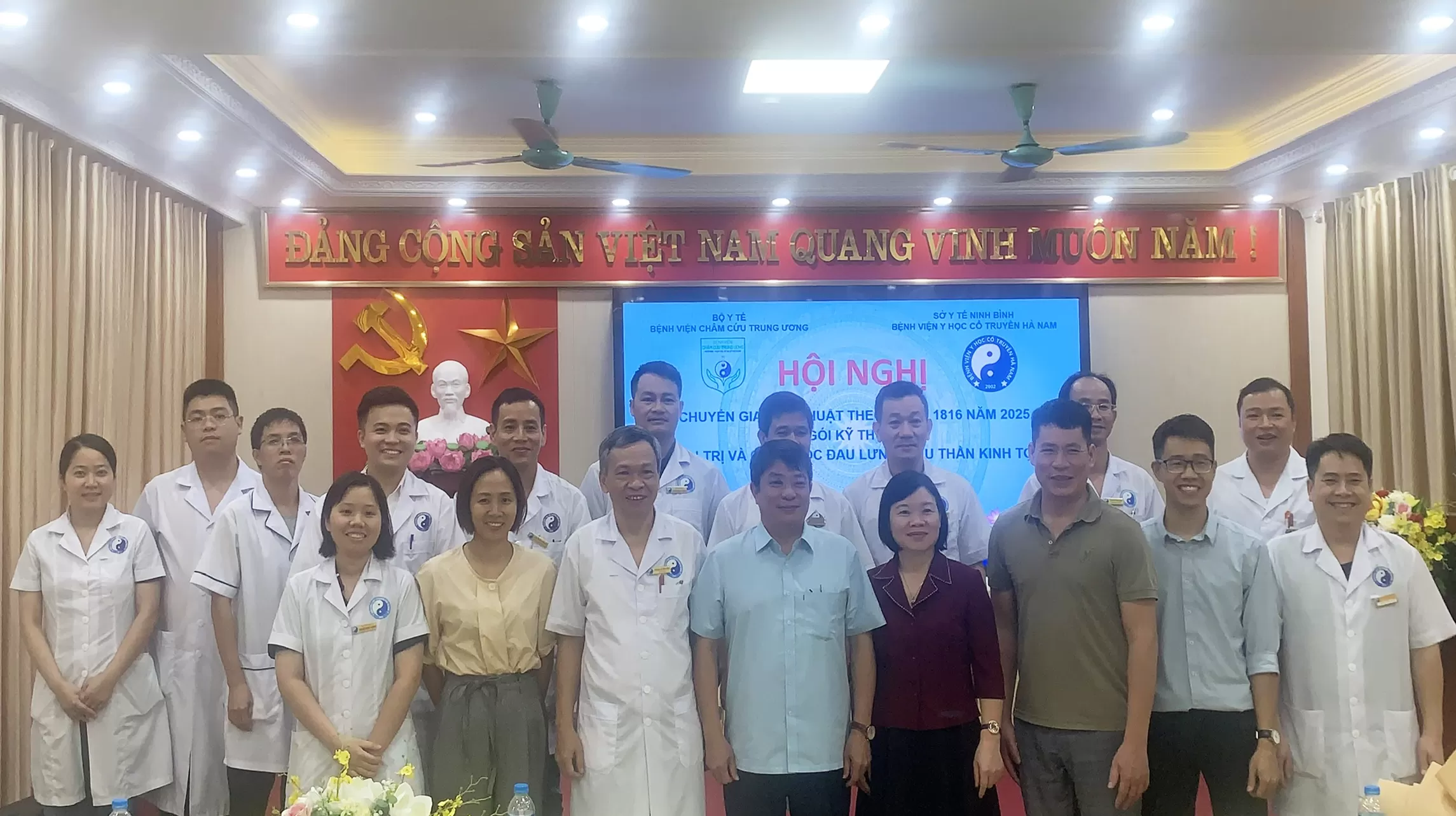 BỆNH VIỆN CHÂM CỨU TRUNG ƯƠNG tổ chức chuyển giao kỹ thuật theo Đề án 1816 tại Bệnh viện Y học cổ truyền Hà Nam