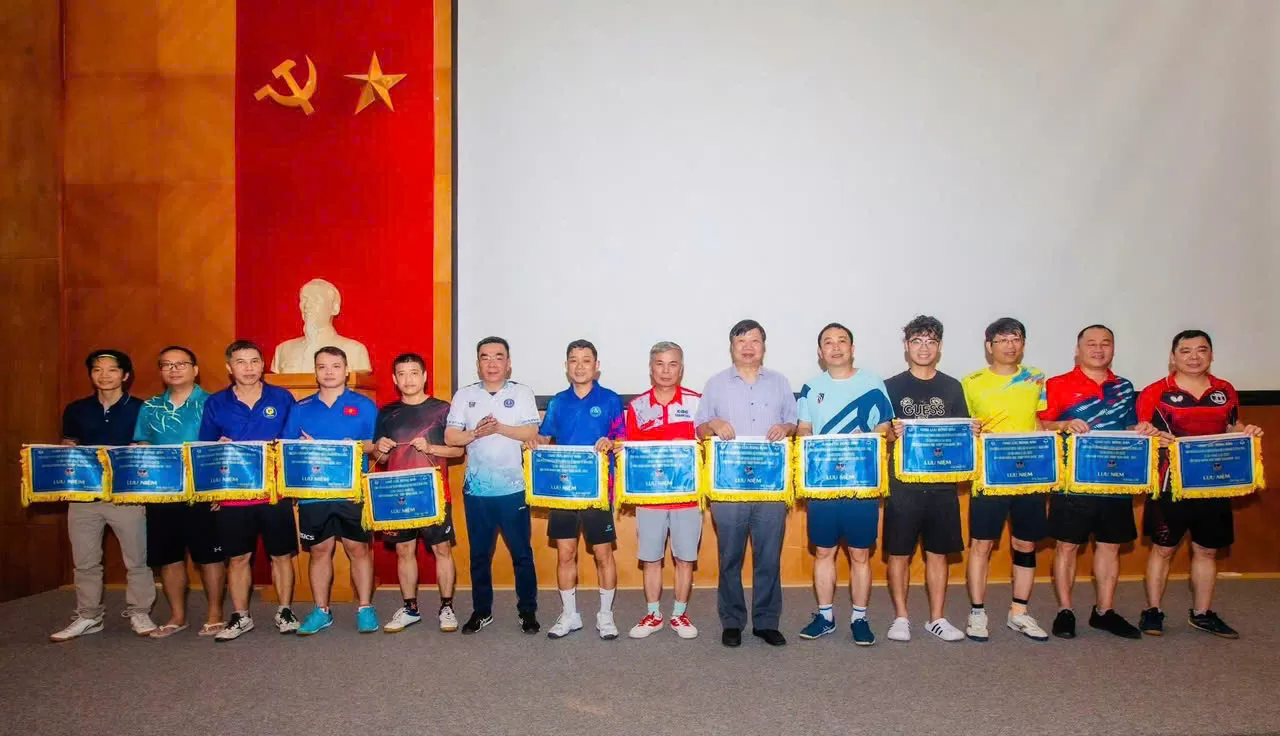 Bệnh viện Châm cứu Trung ương ghi dấu ấn tại giải bóng bàn các đơn vị y tế dự phòng khu vực miền Bắc