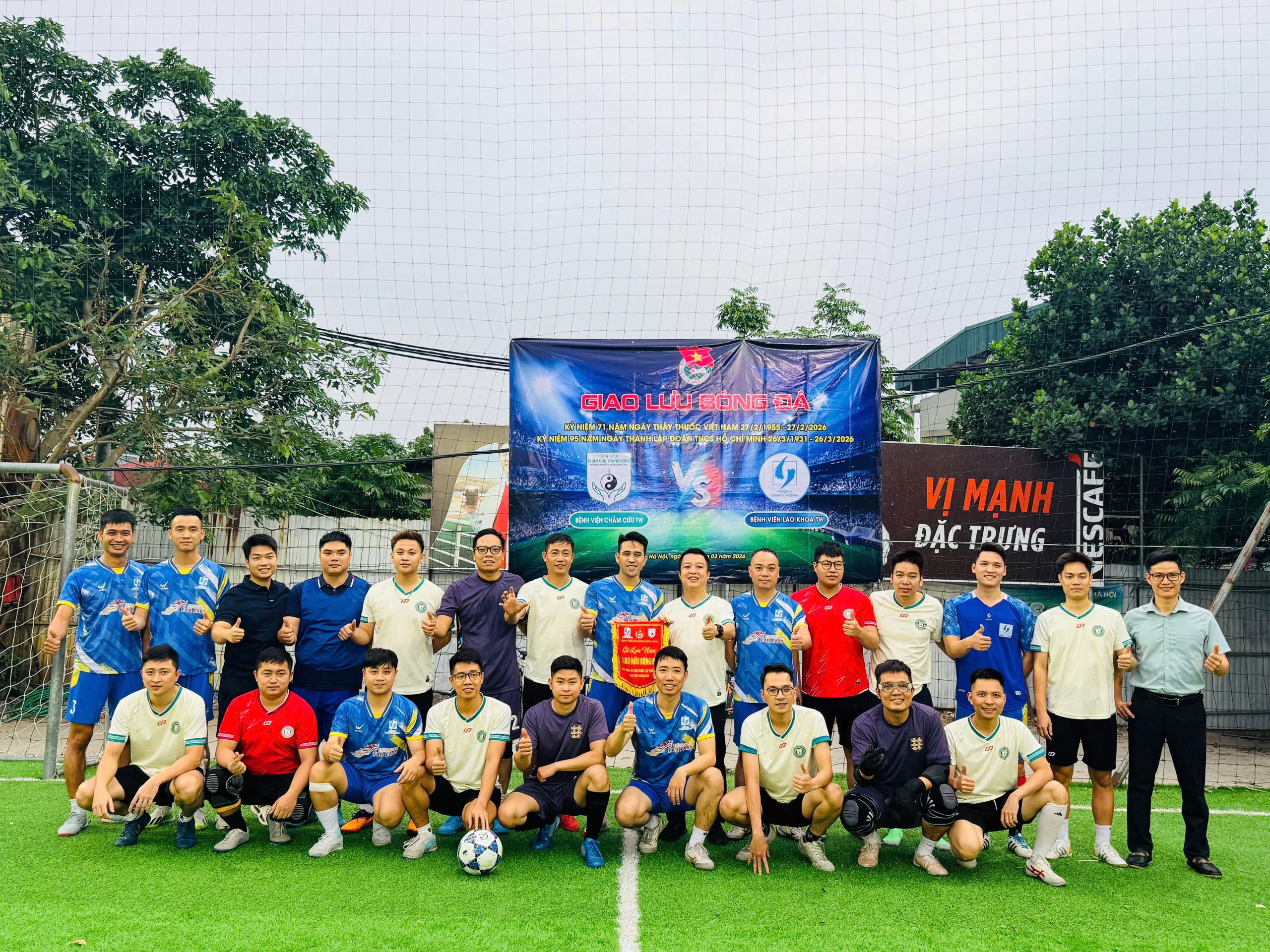 GIAO LƯU BÓNG ĐÁ KỶ NIỆM NGÀY THÀNH LẬP ĐOÀN VÀ NGÀY THẦY THUỐC VIỆT NAM