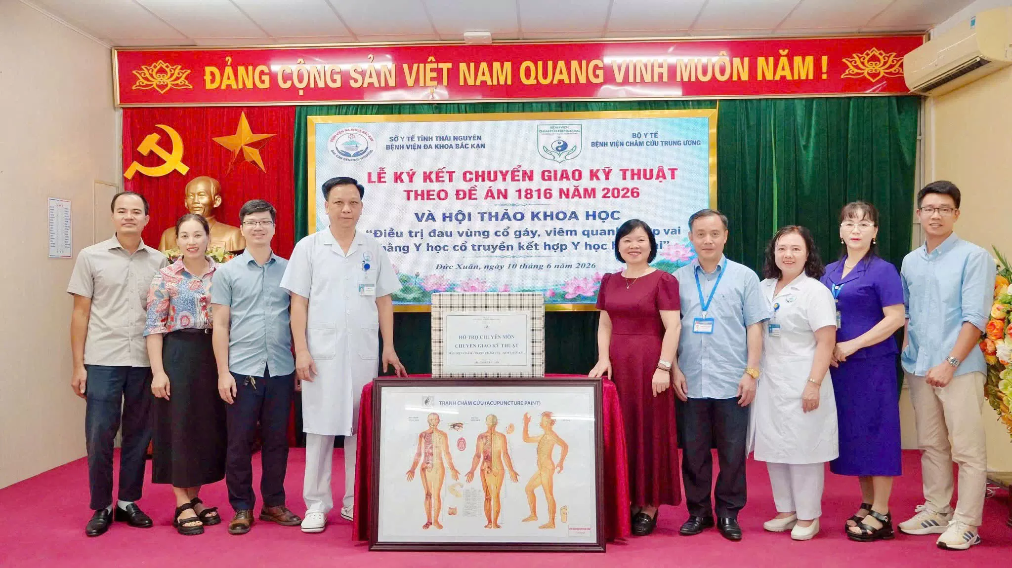 Bệnh viện Châm cứu Trung ương chuyển giao kỹ thuật tại Bệnh viện Đa khoa Bắc Kạn, tỉnh Thái Nguyên