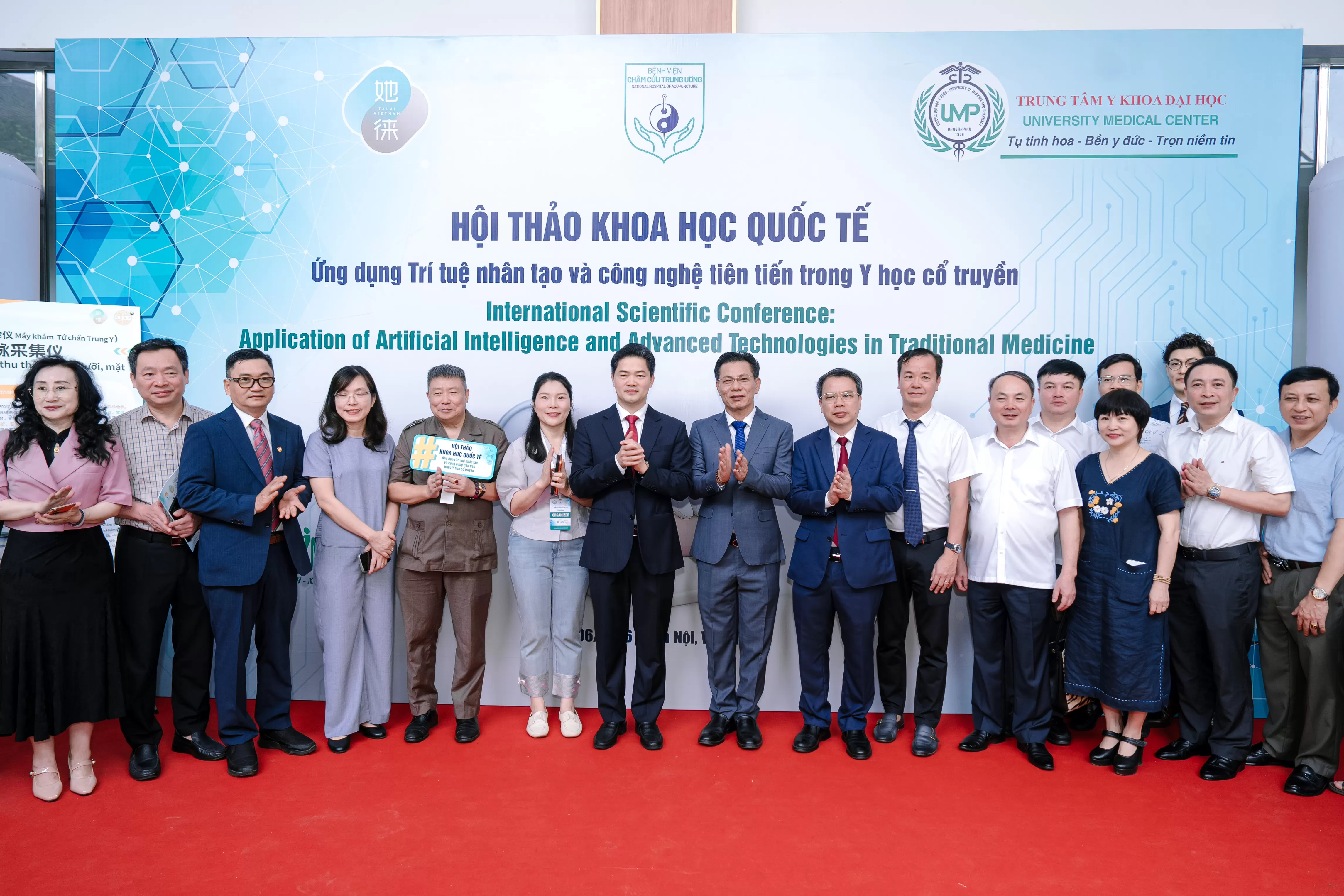 Chia sẻ kinh nghiệm quốc tế về ứng dụng AI và công nghệ tiên tiến trong y học cổ truyền