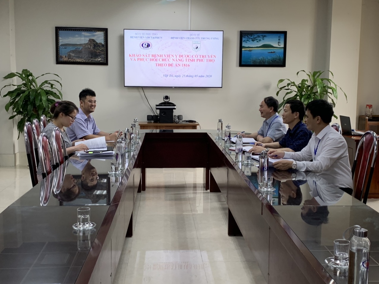 Bệnh viện Châm cứu Trung ương khảo sát Bệnh viện YDCT & PHCN Phú Thọ phục vụ công tác chuyển giao kỹ thuật theo đề án 1816