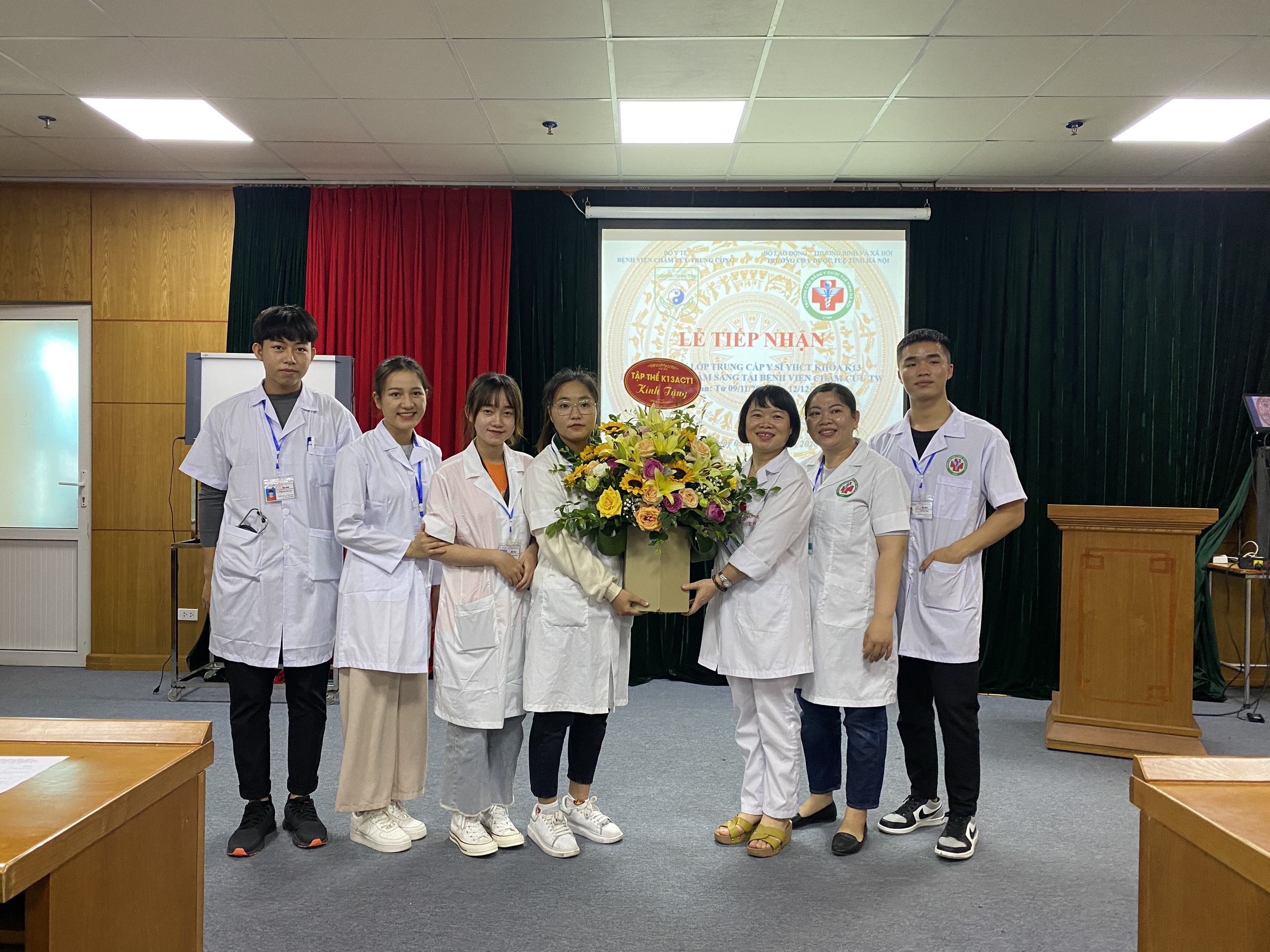 Tiếp nhận học viên lớp trung cấp y sĩ YHCT khóa 13