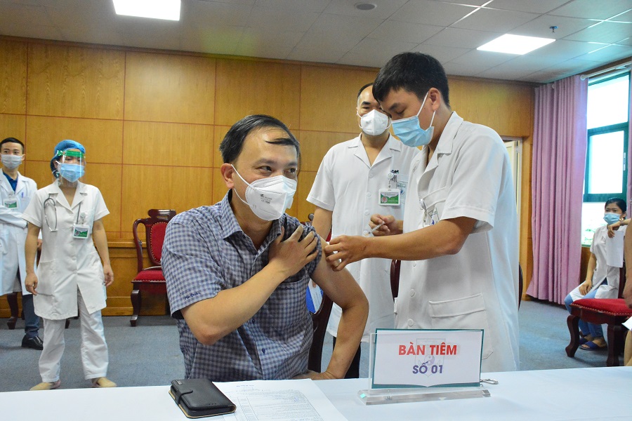 Tiêm chủng vắc xin phòng Covid 19 an toàn hiệu quả tại Bệnh viện Châm cứu Trung ương