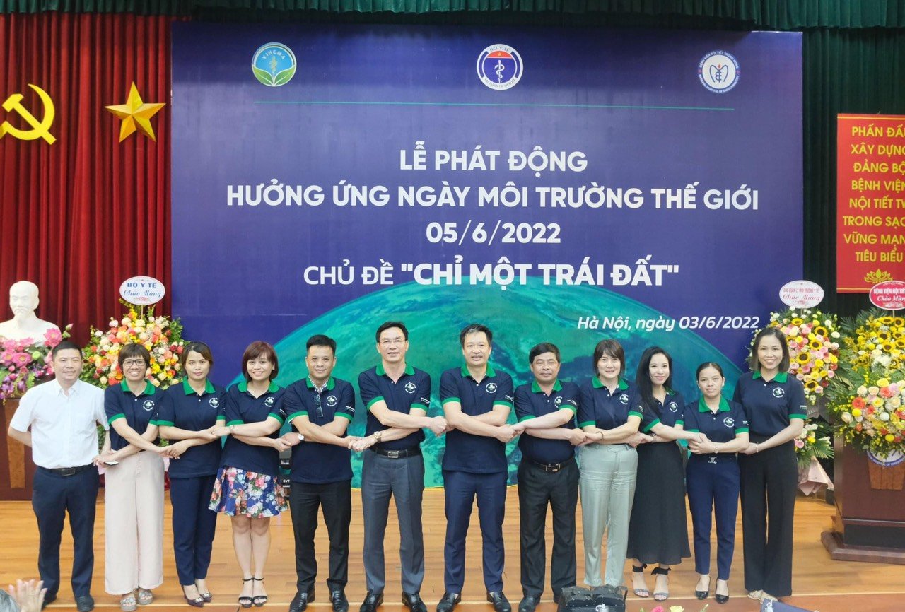 BỆNH VIỆN CHÂM CỨU TRUNG ƯƠNG HƯỞNG ỨNG THÁNG HÀNH ĐỘNG VÌ MÔI TRƯỜNG NĂM 2022 - "CHỈ MỘT TRÁI ĐẤT"