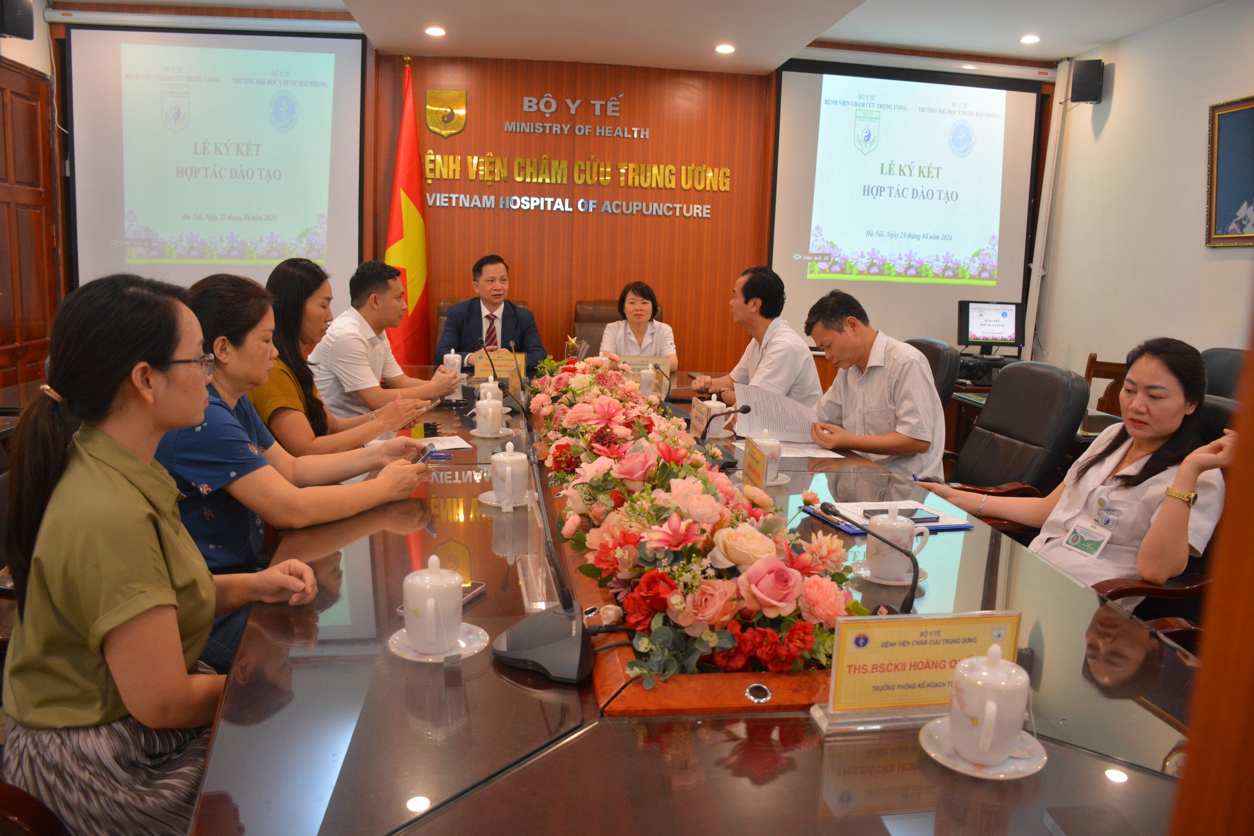 Ký kết hợp tác đào tạo với trường Đại học Y dược Hải Phòng